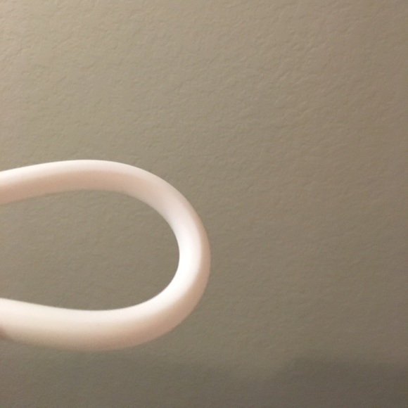 Silicone Bracelet Key Ring - Picture 3 of 3